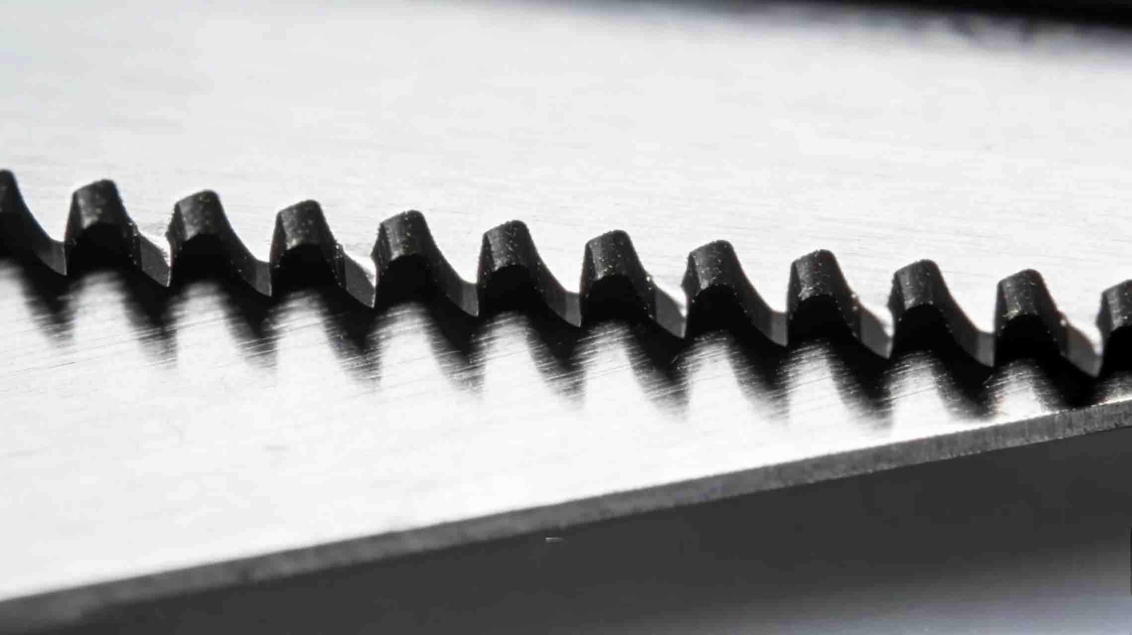 包装業界が歯付きブレード構造を好む理由